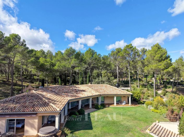 Image No.2-5 Bed House for sale