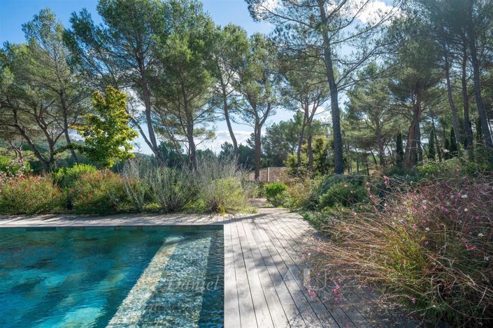 Image No.5-5 Bed House for sale