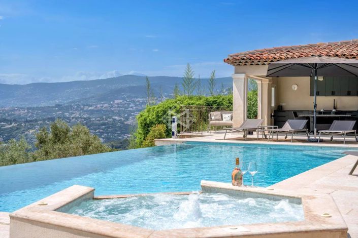 Image No.1-4 Bed House for sale