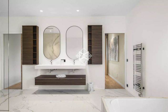 Image No.16-5 Bed House for sale