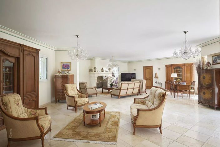 Image No.7-4 Bed House for sale