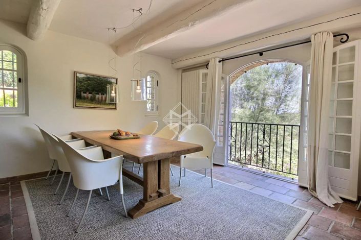 Image No.8-4 Bed House for sale