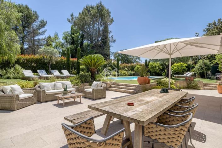 Image No.5-5 Bed House for sale