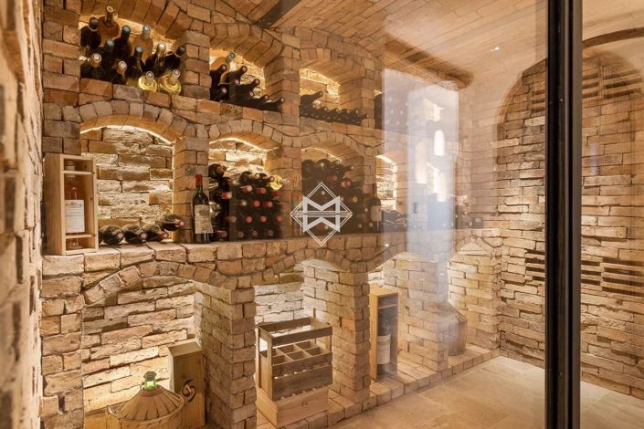 Image No.12-6 Bed House for sale