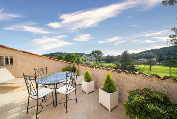 Image No.2-6 Bed House for sale