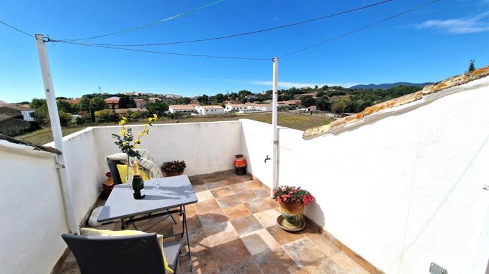 Image No.3-3 Bed House for sale