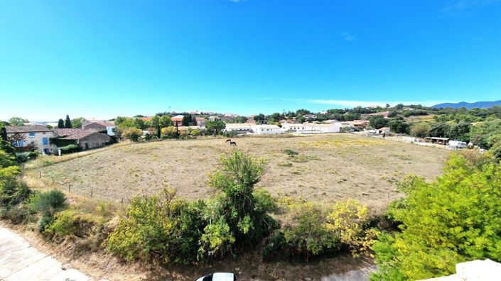 Image No.8-3 Bed House for sale