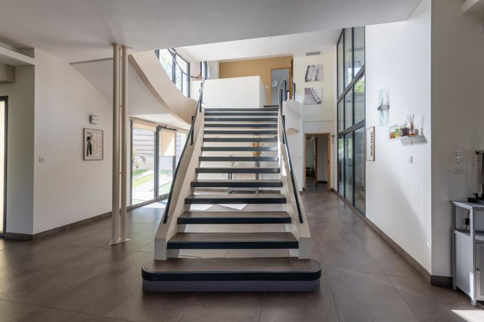 Image No.7-4 Bed House for sale