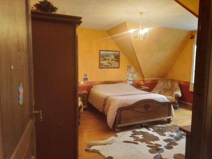 Image No.13-4 Bed House for sale