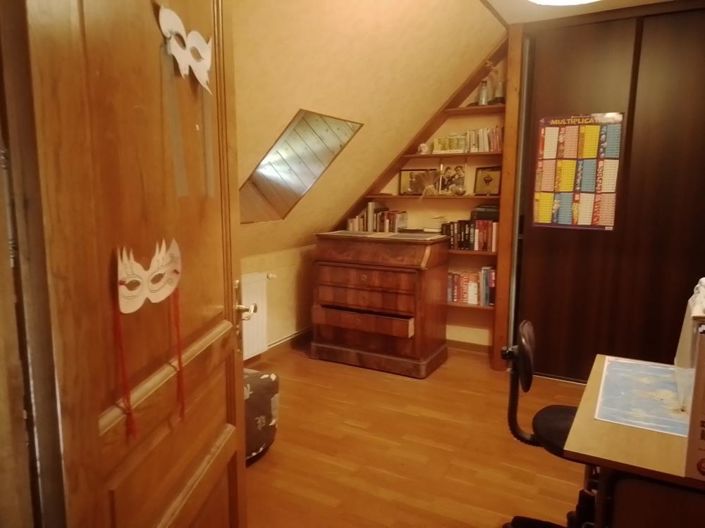 Image No.14-4 Bed House for sale