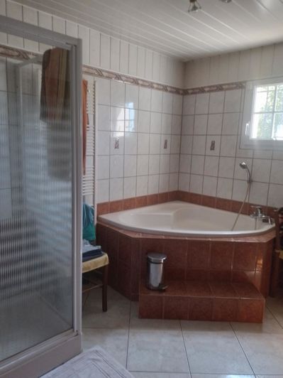 Image No.9-4 Bed House for sale