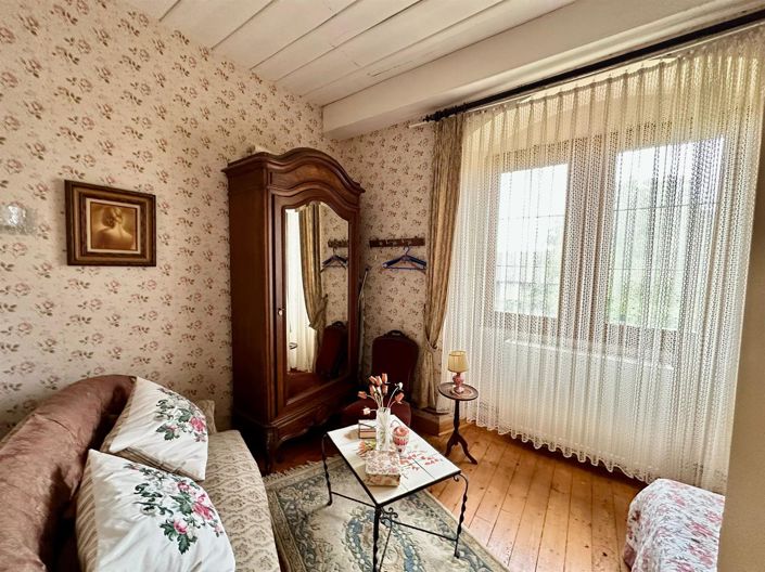 Image No.21-4 Bed House for sale