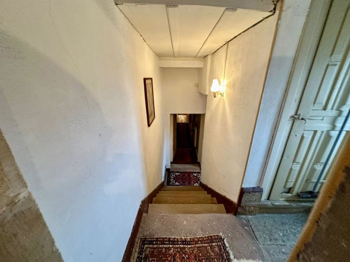 Image No.24-4 Bed House for sale