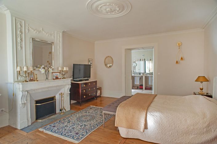 Image No.10-3 Bed House for sale