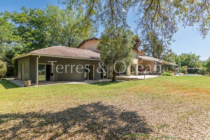 Image No.22-5 Bed House for sale