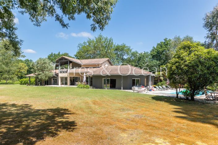 Image No.24-5 Bed House for sale