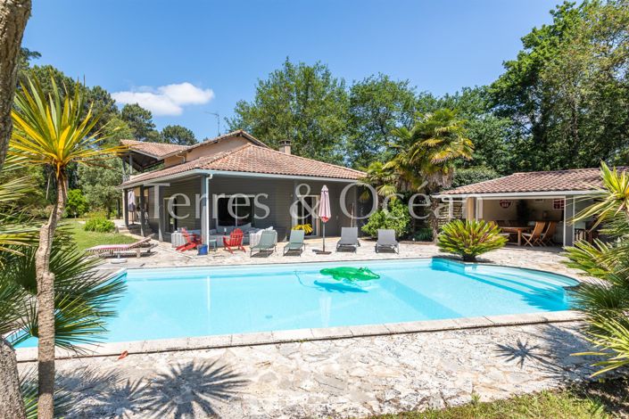 Image No.25-5 Bed House for sale