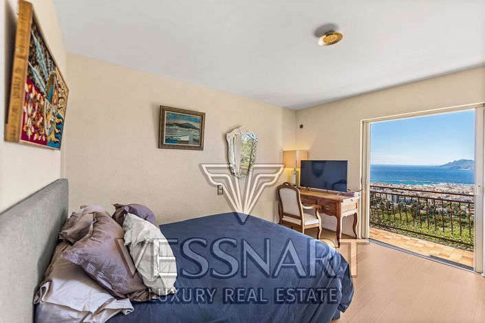 Image No.6-4 Bed House for sale