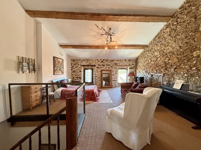 Image No.12-4 Bed House for sale