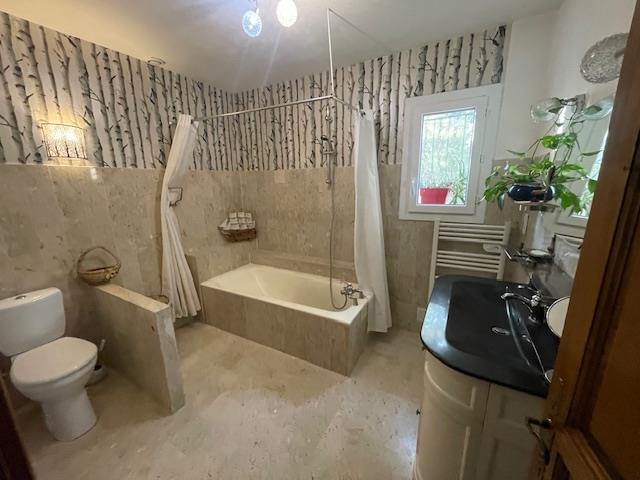 Image No.4-4 Bed House for sale