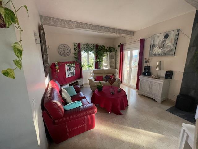 Image No.8-4 Bed House for sale