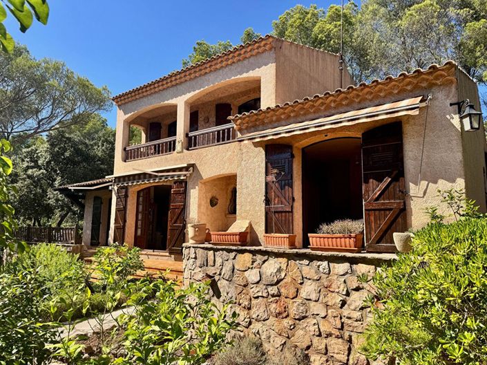 Image No.17-4 Bed House for sale