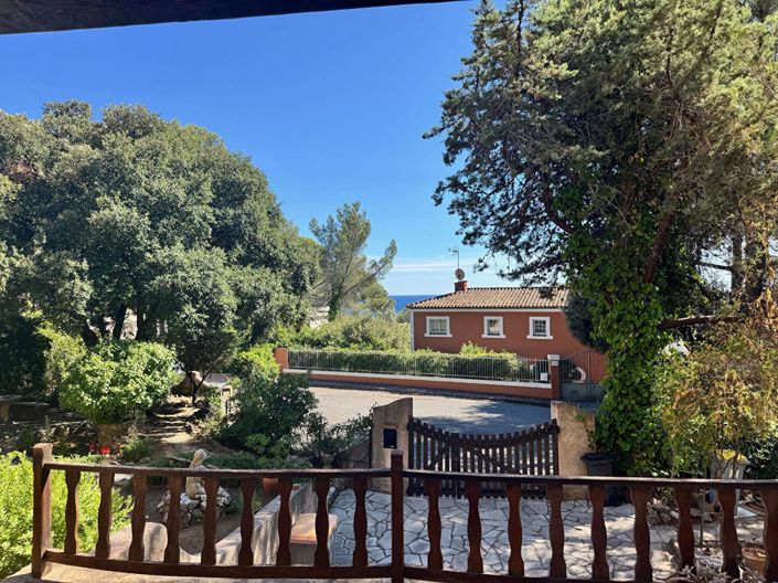 Image No.3-4 Bed House for sale