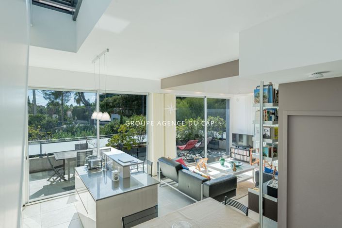 Image No.3-3 Bed Apartment for sale