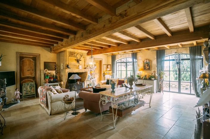 Image No.9-7 Bed House for sale