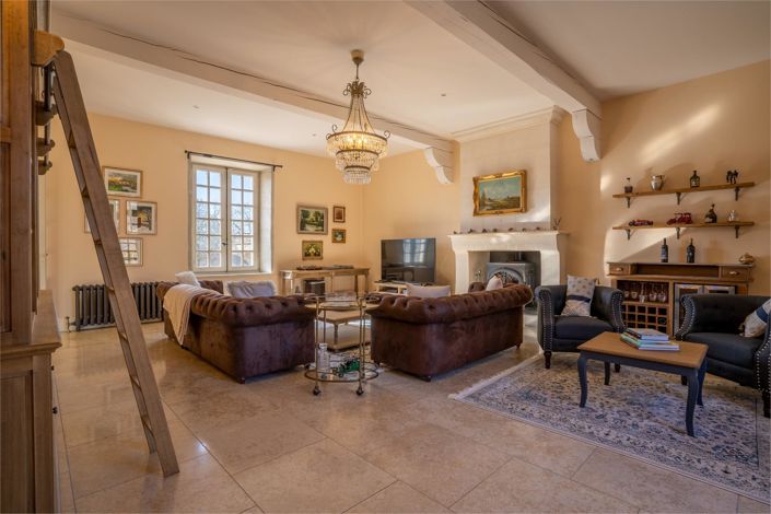 Image No.10-13 Bed House for sale