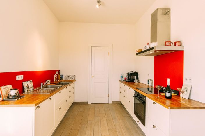 Image No.6-4 Bed House for sale