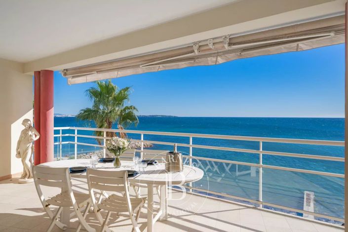 Image No.9-3 Bed Apartment for sale