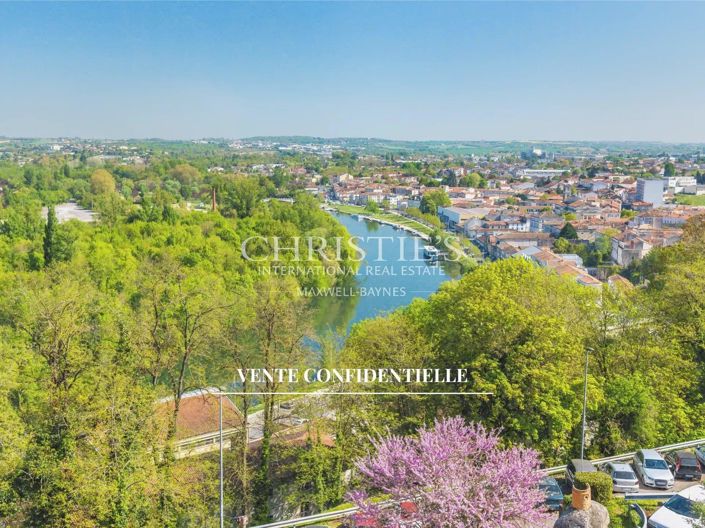 Image No.3-10 Bed House for sale