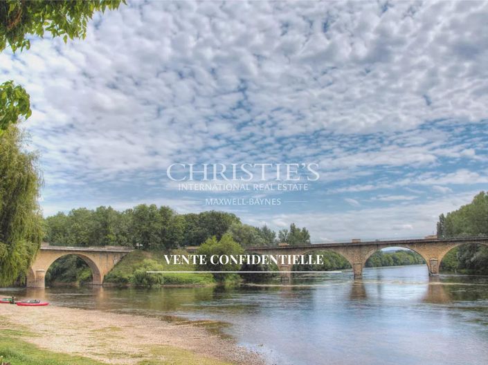 Image No.7-10 Bed House for sale