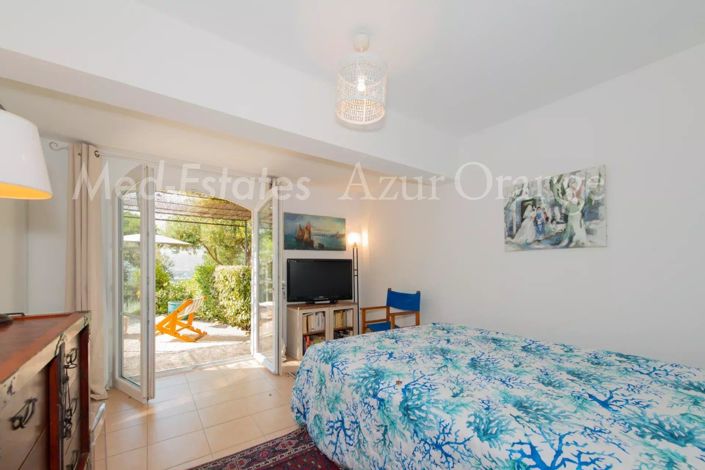 Image No.10-2 Bed Apartment for sale