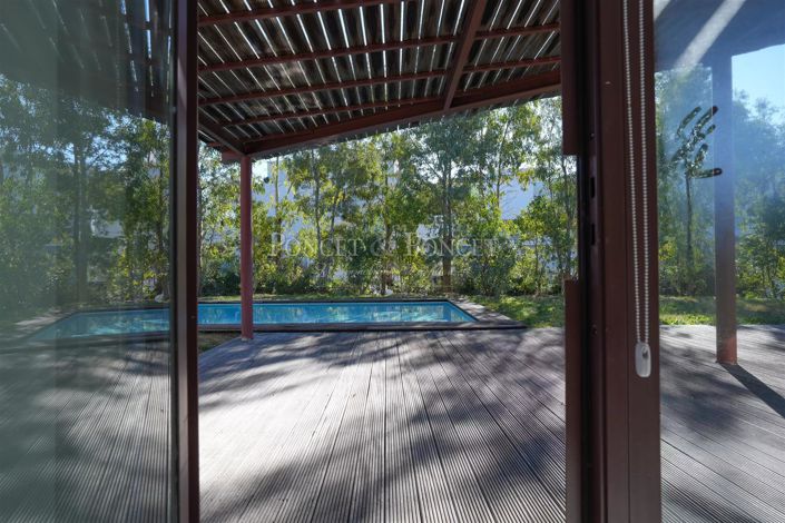 Image No.10-5 Bed House for sale