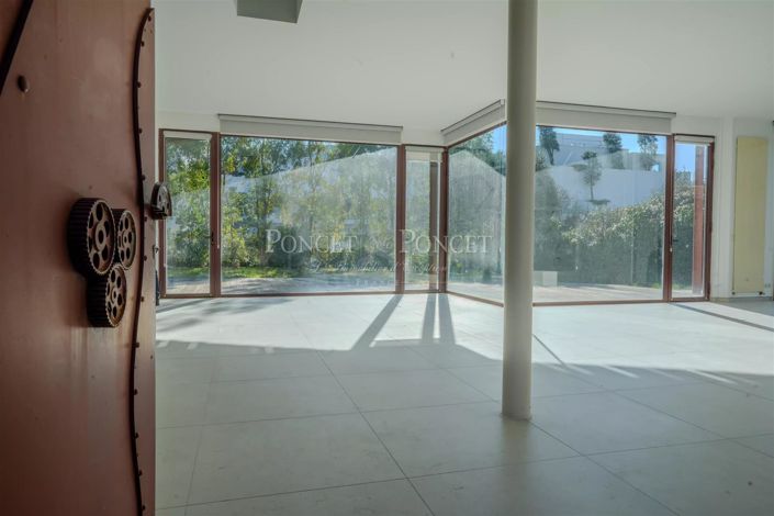 Image No.4-5 Bed House for sale