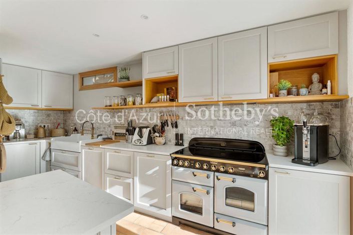 Image No.10-5 Bed House for sale