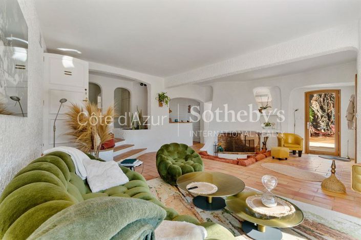 Image No.11-5 Bed House for sale