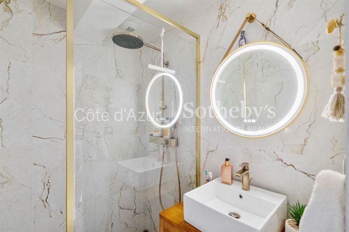 Image No.19-5 Bed House for sale