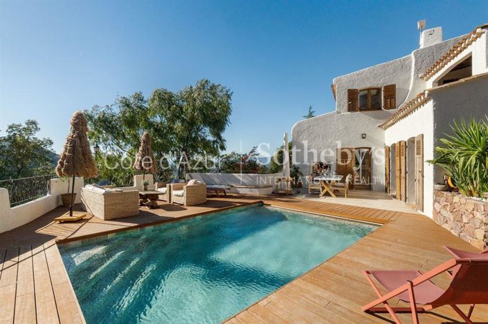 Image No.3-5 Bed House for sale