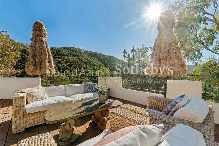 Image No.5-5 Bed House for sale