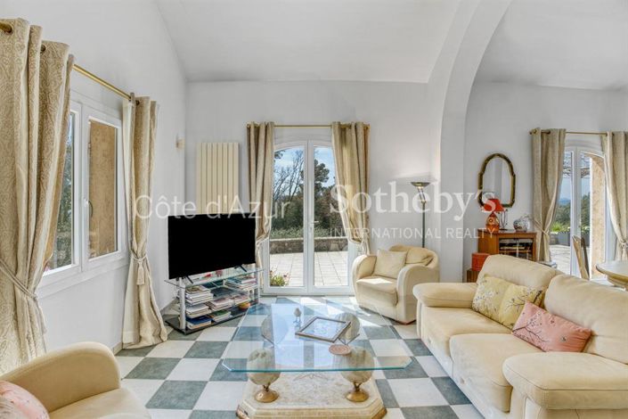 Image No.10-4 Bed House for sale