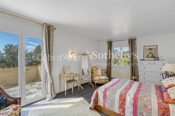 Image No.13-4 Bed House for sale