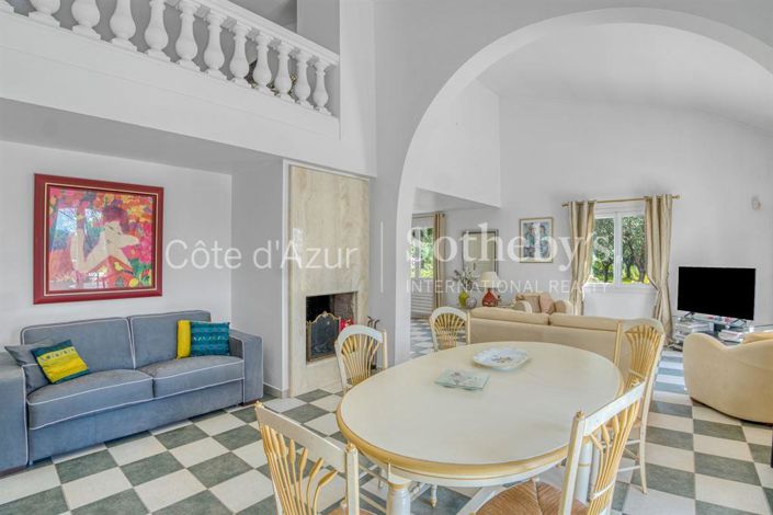 Image No.9-4 Bed House for sale