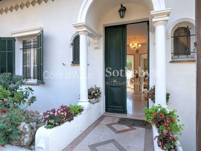 Image No.2-4 Bed House for sale