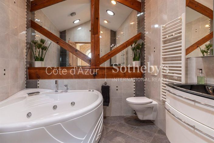 Image No.8-3 Bed Apartment for sale