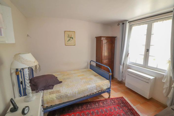 Image No.25-3 Bed House for sale