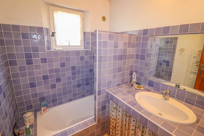 Image No.26-3 Bed House for sale