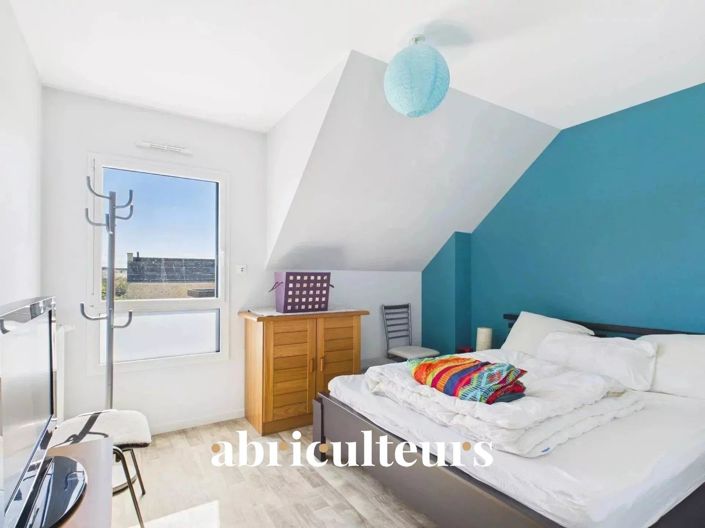 Image No.11-7 Bed House for sale